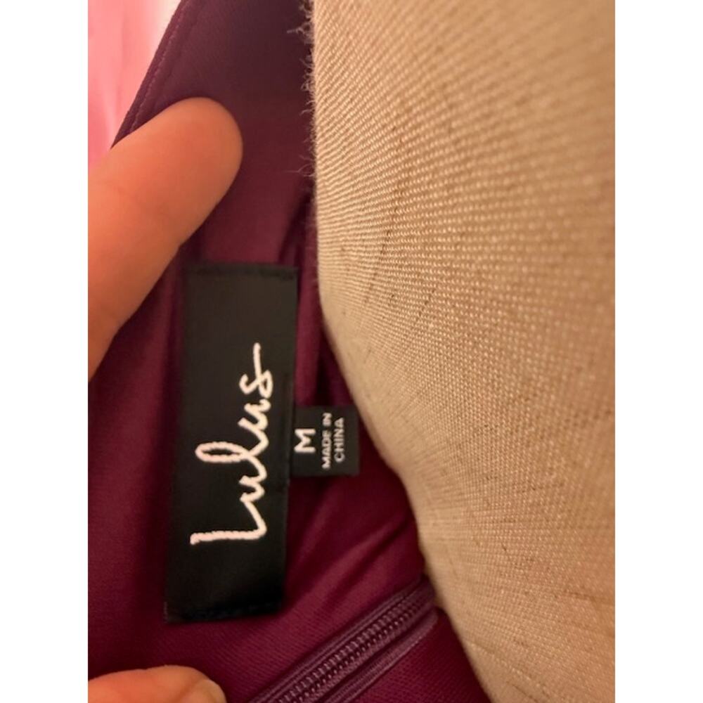 PURPLE LULUS FITTED DRESS SIZE MEDIUM - Picture 4 of 6